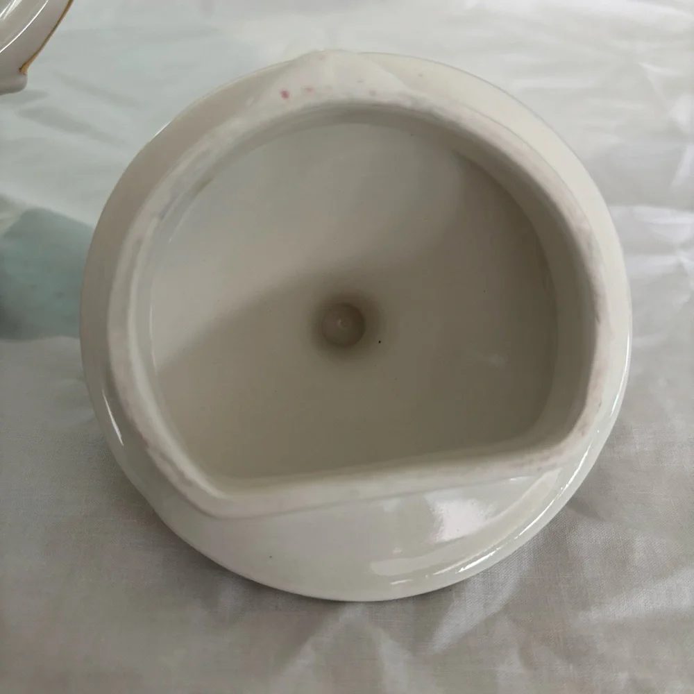 Sadler King Henry the VIII and 6 Wives Teapot England Crown Lid Gold Trim - Picture 7 of 13